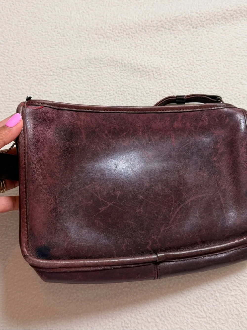 Vintage Coach Leather Wristlet Clutch in Burgundy - Picture 2 of 6